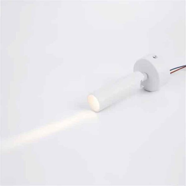 Den-LED-chieu-roi-spotlight-chieu-diem-goc-chieu-nho-3-do-8-do-anh3 Den-LED-chieu-roi-spotlight-chieu-diem-goc-chieu-nho-3-do-8-do-anh3